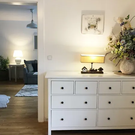 Vintage Apartment *